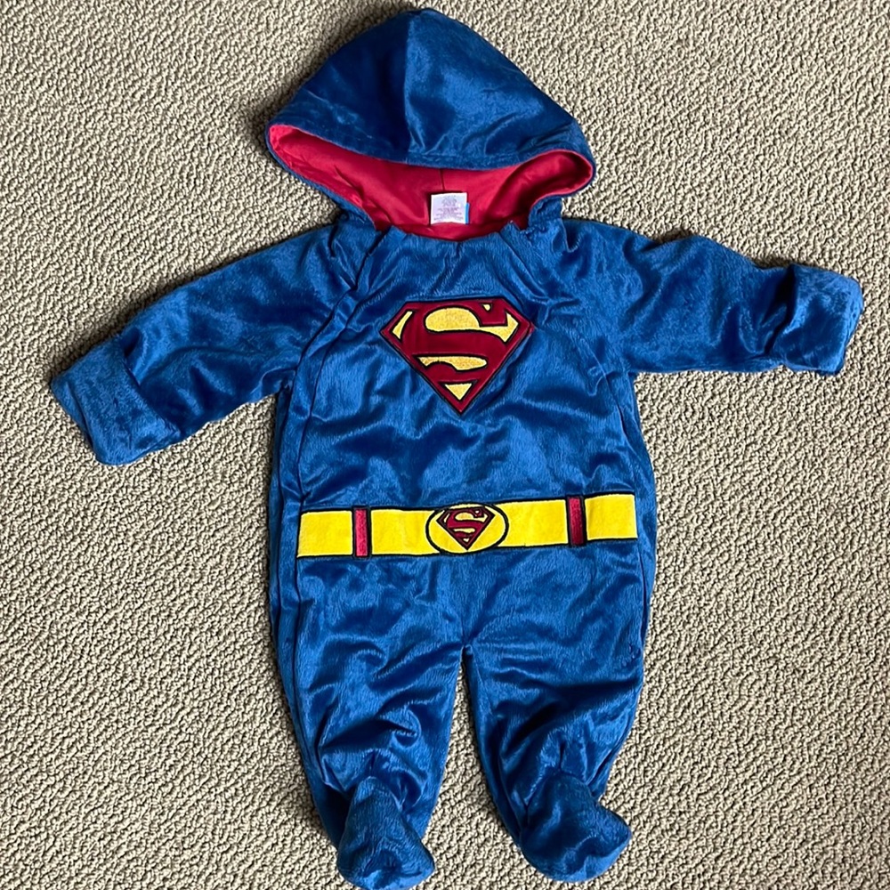 Baby Toddler Snowsuit DC Comic
Superman Plush Bunting Hoodie Size
3 months